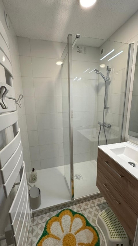 SALLE D'EAU 2 - APPARTEMENT PRAZ 23 - VALLOIRE CENTRE SALLE D'EAU 2 - APPARTEMENT PRAZ 23 - VALLOIRE CENTRE