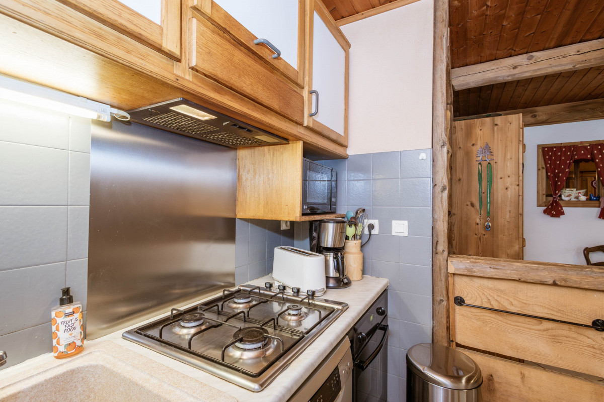 CUISINE - APPARTEMENT LA CORDEE 1 - VALLOIRE CENTRE CUISINE - APPARTEMENT LA CORDEE 1 - VALLOIRE CENTRE