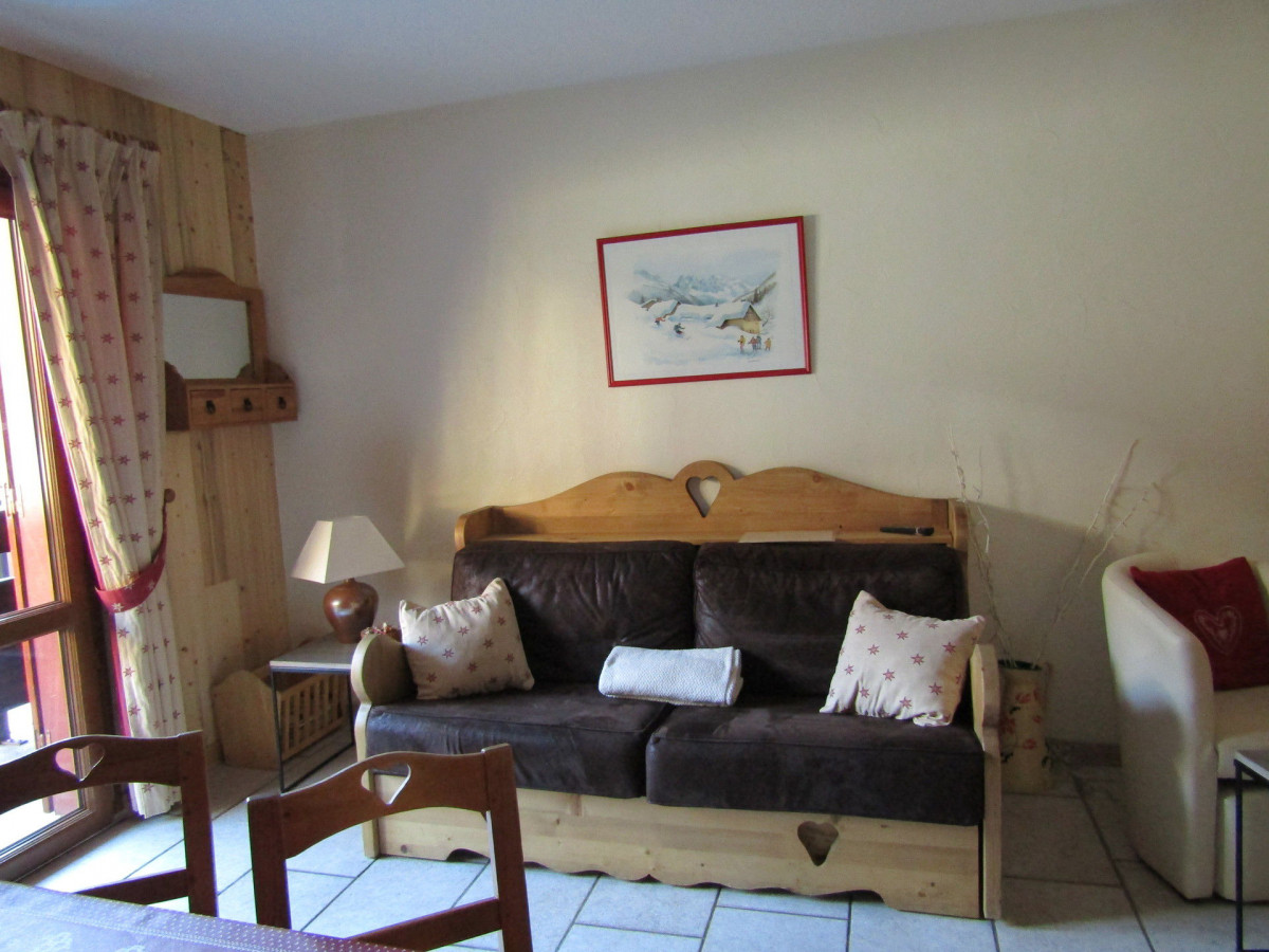 SALON - APPARTEMENT BERGERS 20 - VALLOIRE CENTRE - VALLOIRE RESERVATIONS SALON - APPARTEMENT BERGERS 20 - VALLOIRE CENTRE - VALLOIRE RESERVATIONS