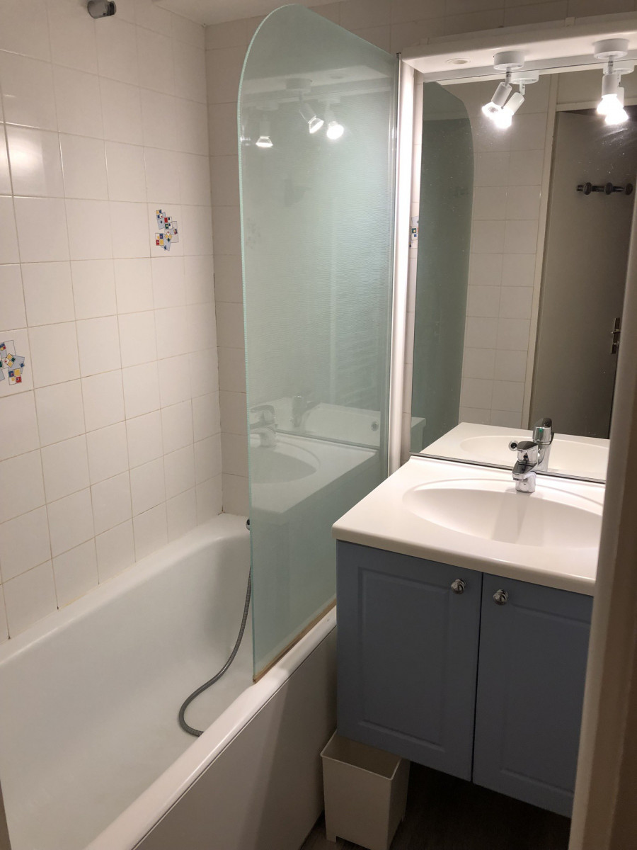 SALLE DE BAIN - APPARTEMENT  BERGERS 71 - VALLOIRE CENTRE SALLE DE BAIN - APPARTEMENT  BERGERS 71 - VALLOIRE CENTRE
