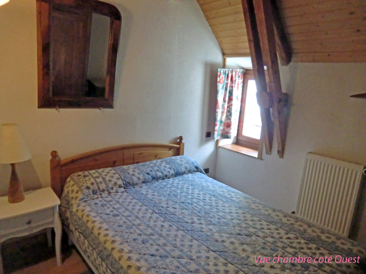 CHAMBRE - APPARTEMENT LE CHARDON BLEU 8 - VALLOIRE CENTRE CHAMBRE - APPARTEMENT LE CHARDON BLEU 8 - VALLOIRE CENTRE