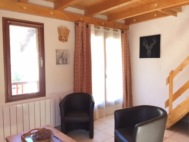 SALON -SEJOUR - APPARTEMENT CRET DE PERE N°9 - VALLOIRE CENTRE SALON -SEJOUR - APPARTEMENT CRET DE PERE N°9 - VALLOIRE CENTRE