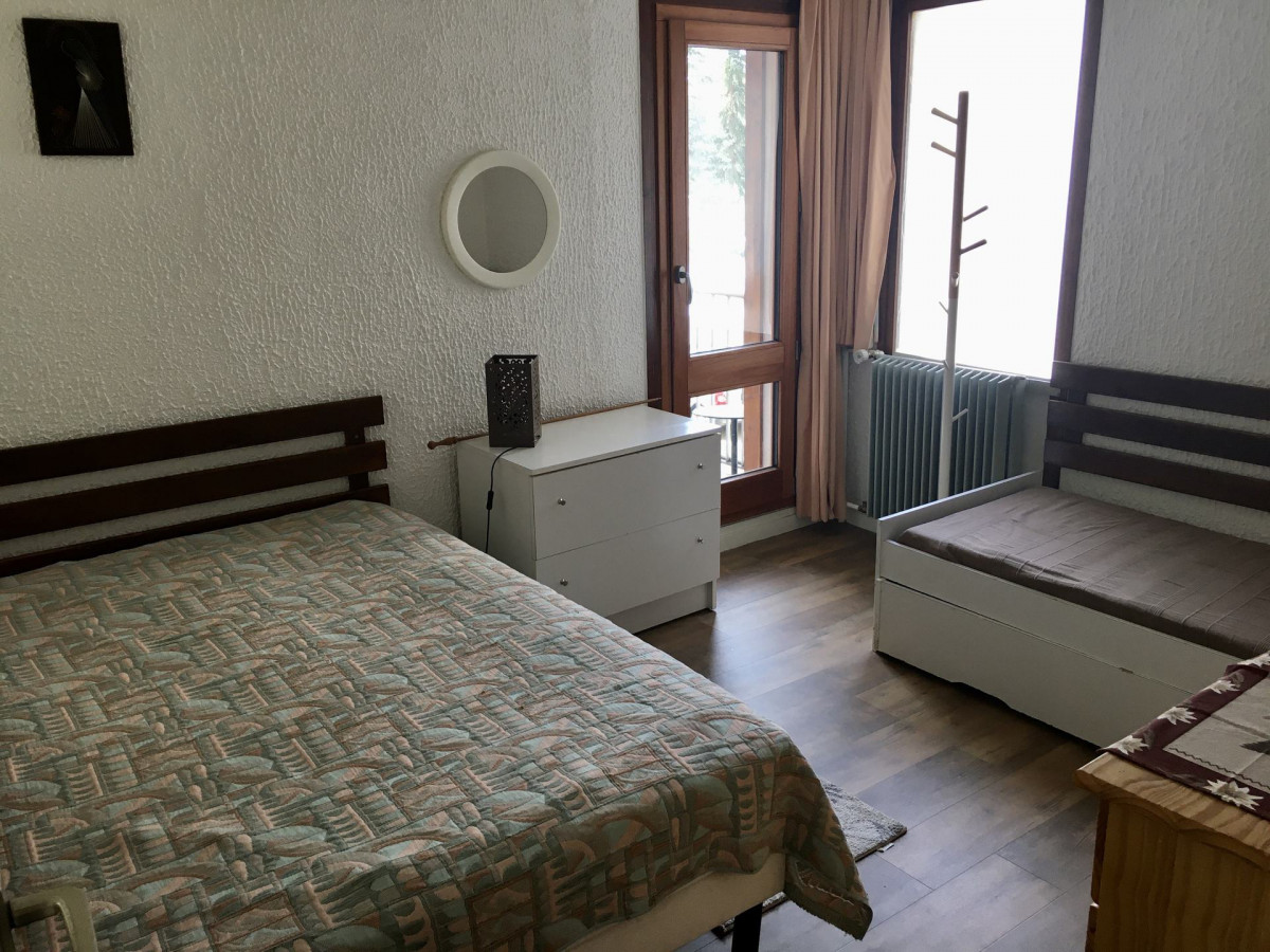 CHAMBRE - APPARTEMENT VAL D'AUREA A 13 - VALLOIRE CENTRE CHAMBRE - APPARTEMENT VAL D'AUREA A 13 - VALLOIRE CENTRE