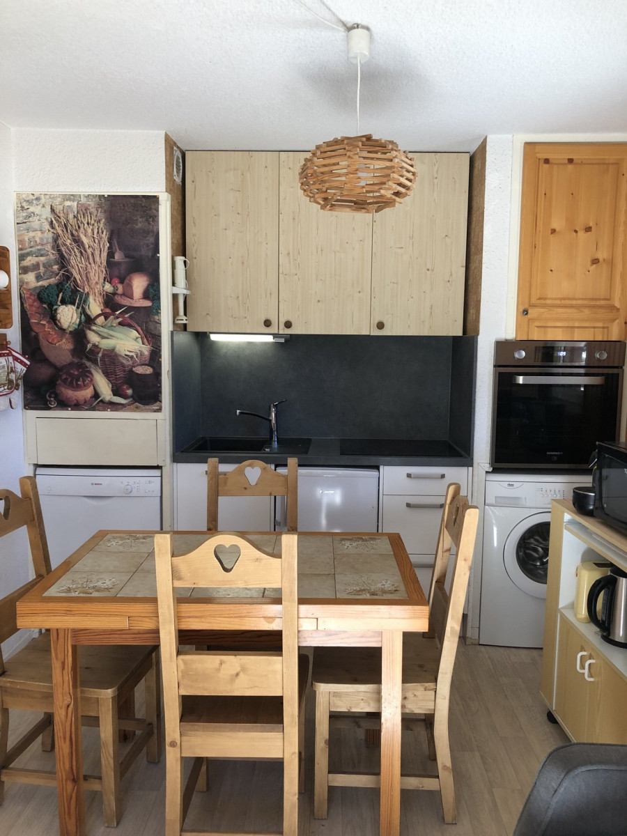 COIN REPAS - APPARTEMENT CARENE 13 - VALLOIRE CENTRE COIN REPAS - APPARTEMENT CARENE 13 - VALLOIRE CENTRE