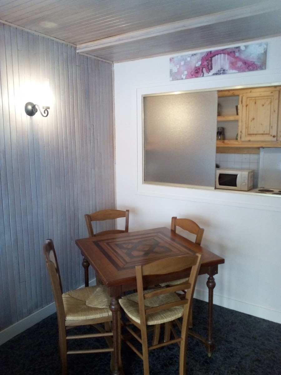 COIN REPAS - STUDIO CARIGRAN -VALLOIRE CENTRE - VALLOIRE RESERVATIONS COIN REPAS - STUDIO CARIGRAN -VALLOIRE CENTRE - VALLOIRE RESERVATIONS