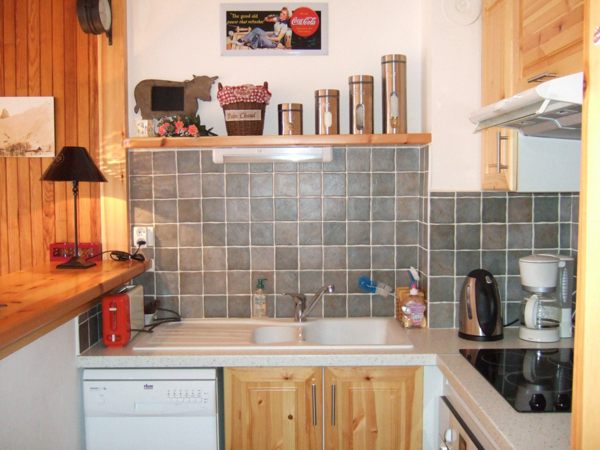 COIN CUISINE - STUDIO CARIBOU 32 -VALLOIRE CENTRE COIN CUISINE - STUDIO CARIBOU 32 -VALLOIRE CENTRE