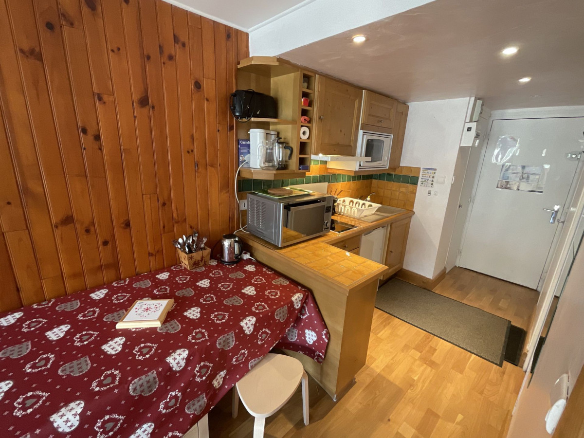 COIN REPAS - APPARTEMENT ROYAL NEIGE 19 - VALLOIRE CENTRE