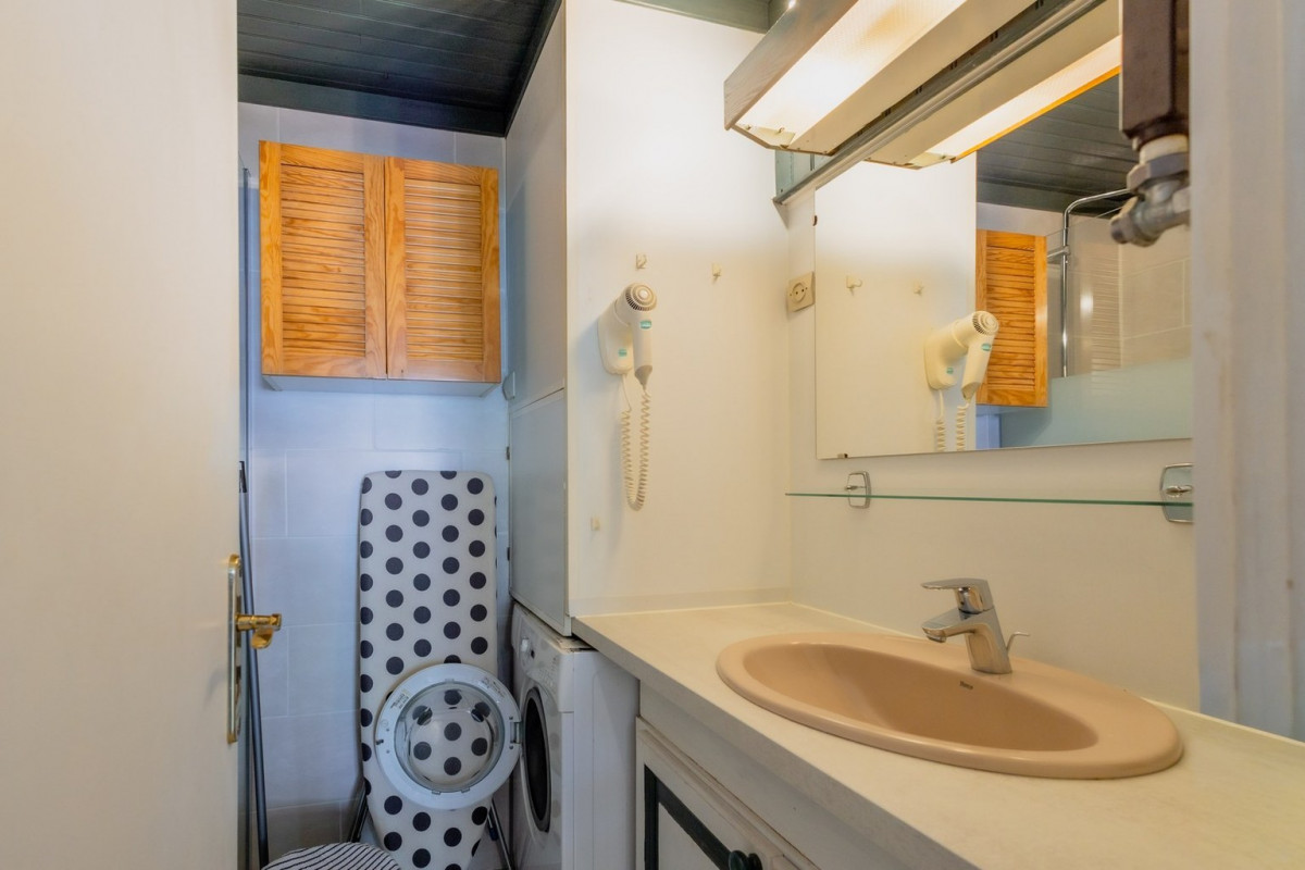 SALLE D'EAU - APPARTEMENT ROYAL NEIGE 22 - VALLOIRE CENTRE SALLE D'EAU - APPARTEMENT ROYAL NEIGE 22 - VALLOIRE CENTRE