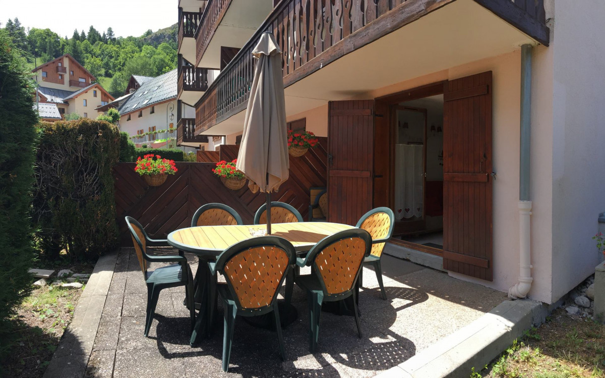 TERRASSE - APPARTEMENT TIGNY 9 - VALLOIRE CENTRE TERRASSE - APPARTEMENT TIGNY 9 - VALLOIRE CENTRE