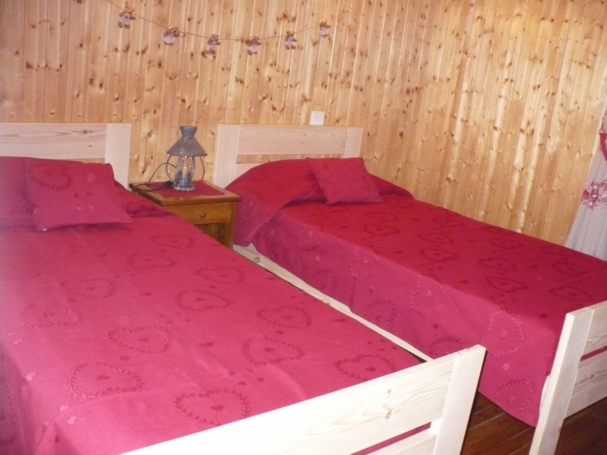 CHAMBRE - APPARTEMENT ROC SAINT PIERRE - VALLOIRE CENTRE