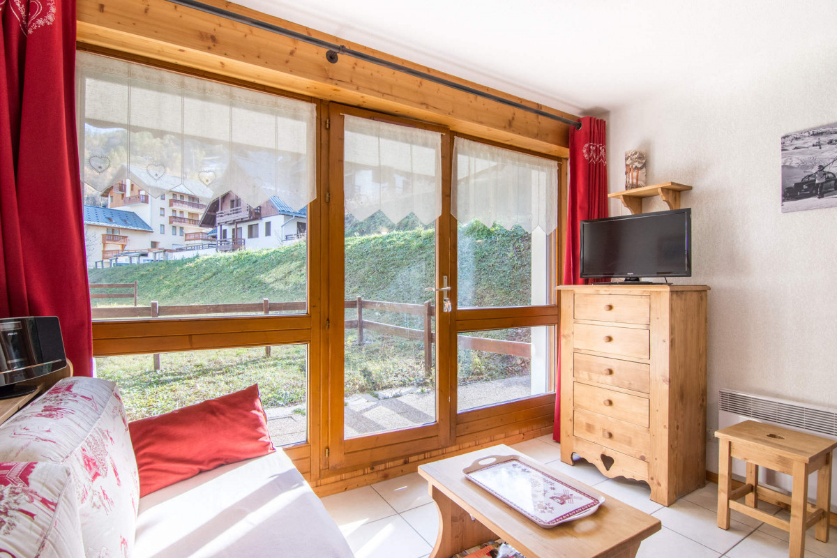 SALON - APPARTEMENT TIGNY CLEMATITE CL2 - VALLOIRE CENTRE-VALLOIRE RESERVATIONS SALON - APPARTEMENT TIGNY CLEMATITE CL2 - VALLOIRE CENTRE-VALLOIRE RESERVATIONS