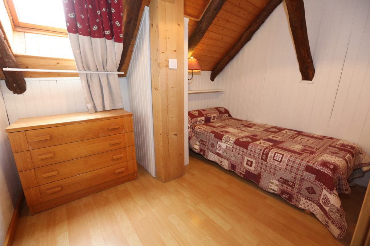 CHAMBRE - APPARTEMENT LES ECRINS - VALLOIRE CENTRE CHAMBRE - APPARTEMENT LES ECRINS - VALLOIRE CENTRE