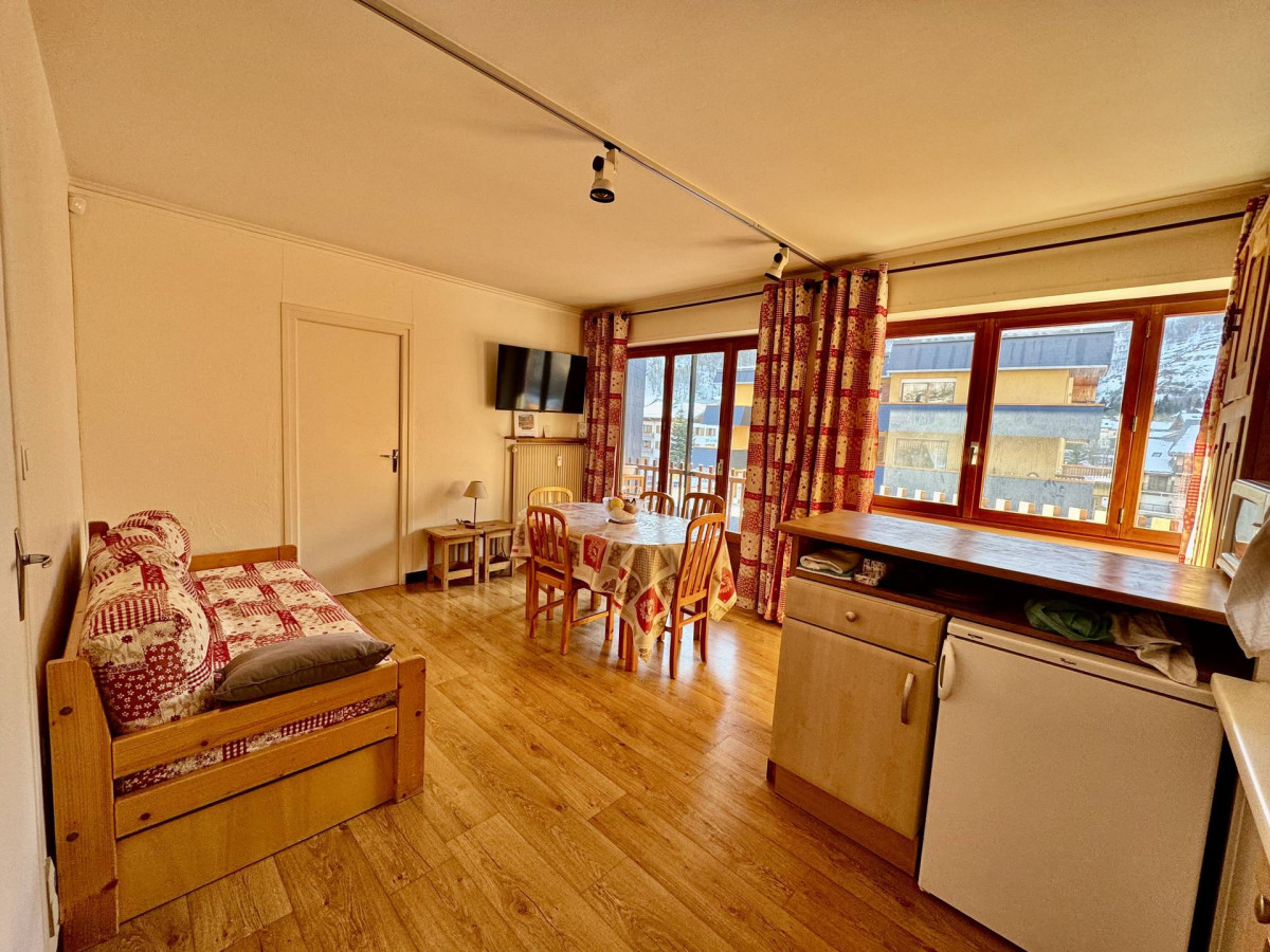 SALON - APPARTEMENT ROCHEBRUNE 3C - VALLOIRE CENTRE - VALLOIRE RESERVATIONS