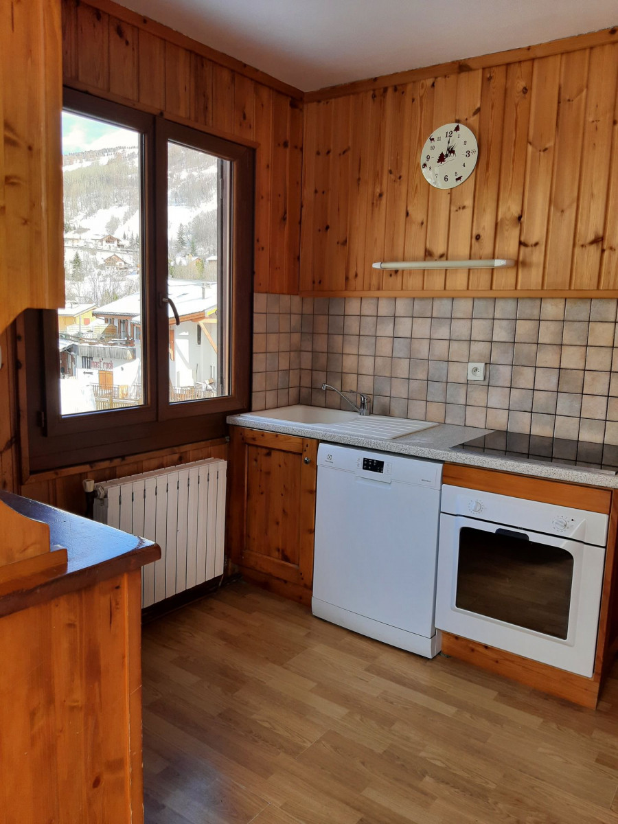 CUISINE - APPARTEMENT NEUVACHETTE 1 - VALLOIRE CENTRE CUISINE - APPARTEMENT NEUVACHETTE 1 - VALLOIRE CENTRE