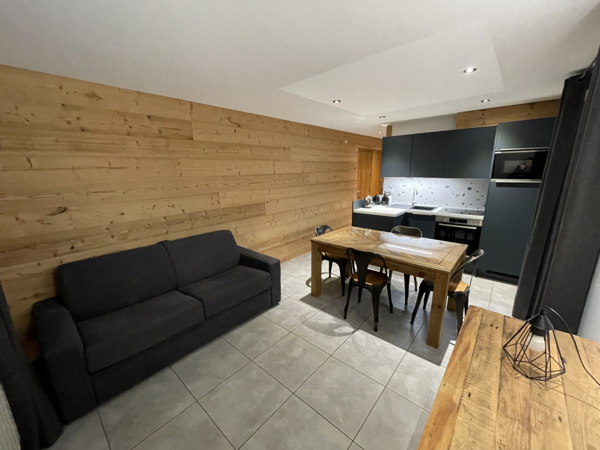 SALON - CHALET ANGE N°2 - VALLOIRE CENTRE - VALLOIRE RESERVATIONS SALON - CHALET ANGE N°2 - VALLOIRE CENTRE - VALLOIRE RESERVATIONS