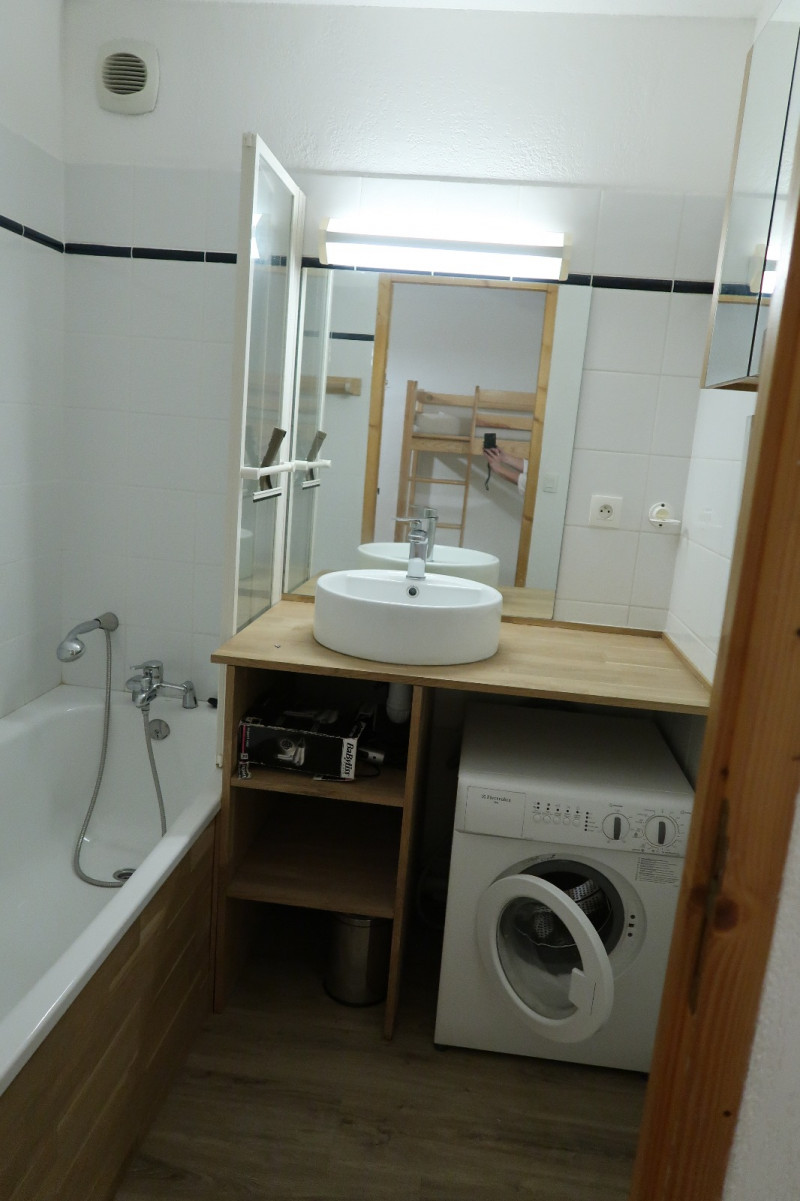 SALLE DE BAINS - APPARTEMENT REGAIN A2 - VALLOIRE CENTRE SALLE DE BAINS - APPARTEMENT REGAIN A2 - VALLOIRE CENTRE