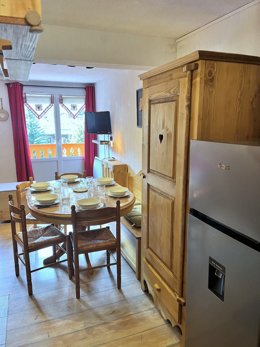 SEJOUR - APPARTEMENT ROCHECHATEAU 34 - VALLOIRE CENTRE SEJOUR - APPARTEMENT ROCHECHATEAU 34 - VALLOIRE CENTRE