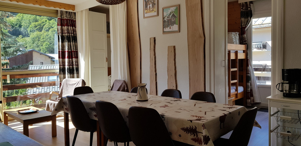 SALON - APPARTEMENT RAPIN 1112 - VALLOIRE CENTRE - VALLOIRE RESERVATIONS SALON - APPARTEMENT RAPIN 1112 - VALLOIRE CENTRE - VALLOIRE RESERVATIONS