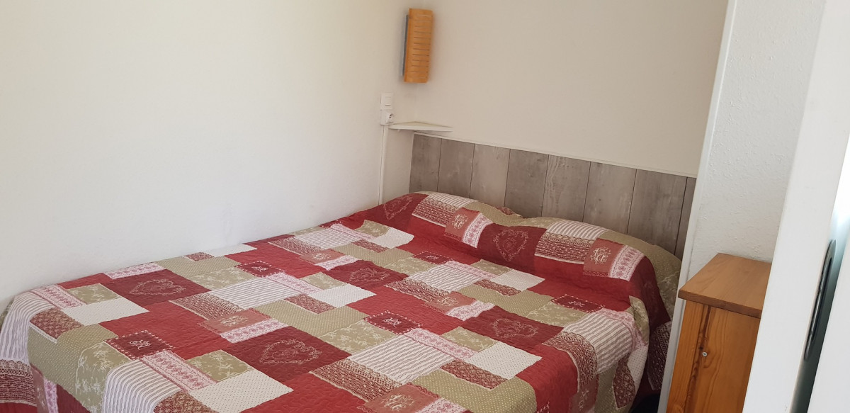 CHAMBRE - APPARTEMENT RAPIN 1112 - VALLOIRE CENTRE CHAMBRE - APPARTEMENT RAPIN 1112 - VALLOIRE CENTRE