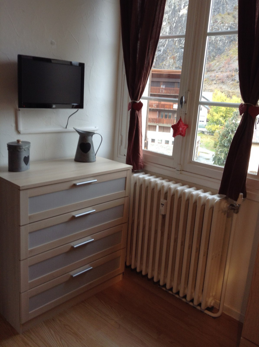 TELEVISION - APPARTEMENT RAPIN 28 - VALLOIRE CENTRE