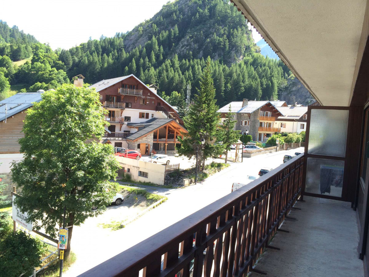 BALCON - APPARTEMENT RESIDENCE GALIBIER 22 - VALLOIRE CENTRE BALCON - APPARTEMENT RESIDENCE GALIBIER 22 - VALLOIRE CENTRE