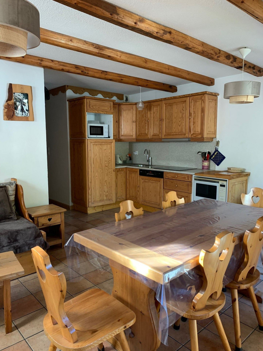 CUISINE - APPARTEMENT OREE DES PISTES N°5 - VALLOIRE CENTRE - VALLOIRE RESERVATIONS CUISINE - APPARTEMENT OREE DES PISTES N°5 - VALLOIRE CENTRE - VALLOIRE RESERVATIONS