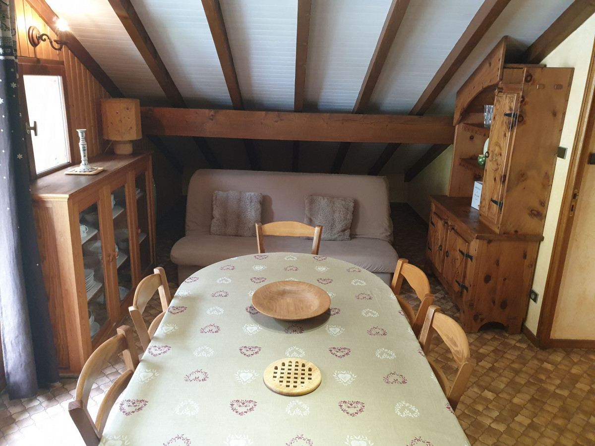 SALON - APPARTEMENT MAGNIN 4 - VALLOIRE CENTRE- VALLOIRE RESERVATIONS SALON - APPARTEMENT MAGNIN 4 - VALLOIRE CENTRE- VALLOIRE RESERVATIONS