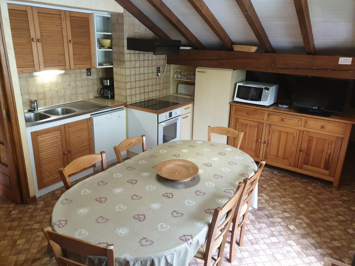 SALON - APPARTEMENT MAGNIN 4 - VALLOIRE CENTRE- VALLOIRE RESERVATIONS SALON - APPARTEMENT MAGNIN 4 - VALLOIRE CENTRE- VALLOIRE RESERVATIONS
