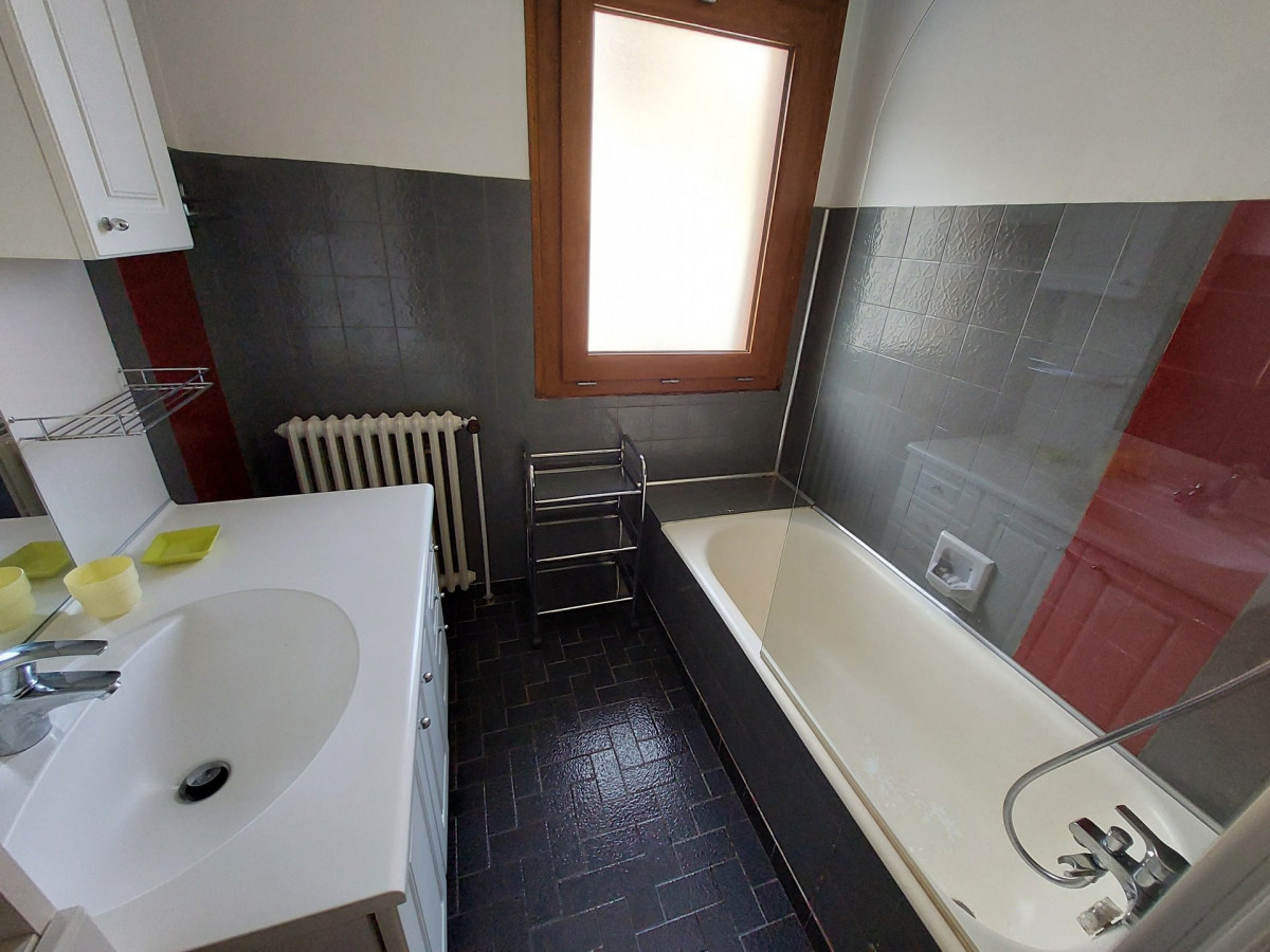 SALLE DE BAIN - APPARTEMENT MAGNIN SPOORTS 3 - VALLOIRE CENTRE SALLE DE BAIN - APPARTEMENT MAGNIN SPOORTS 3 - VALLOIRE CENTRE