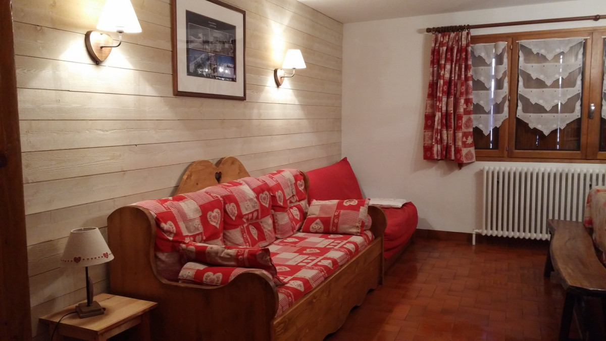 SALON - APPARTEMENT LES CRISTAUX - VALLOIRE CENTRE - VALLOIRE RESERVATIONS SALON - APPARTEMENT LES CRISTAUX - VALLOIRE CENTRE - VALLOIRE RESERVATIONS