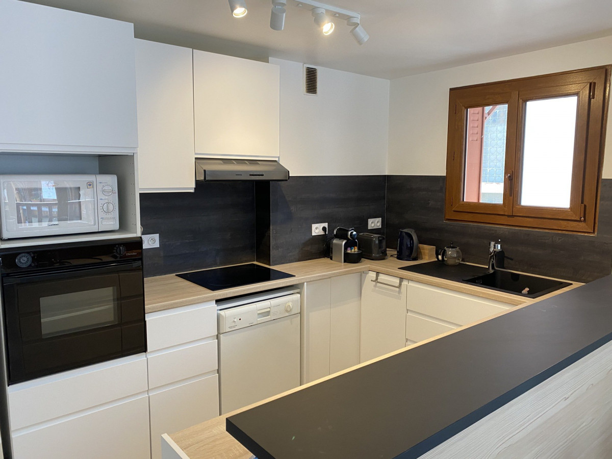 CUISINE - APPARTEMENT LA RESIDENCE 22 - VALLOIRE CENTRE CUISINE - APPARTEMENT LA RESIDENCE 22 - VALLOIRE CENTRE