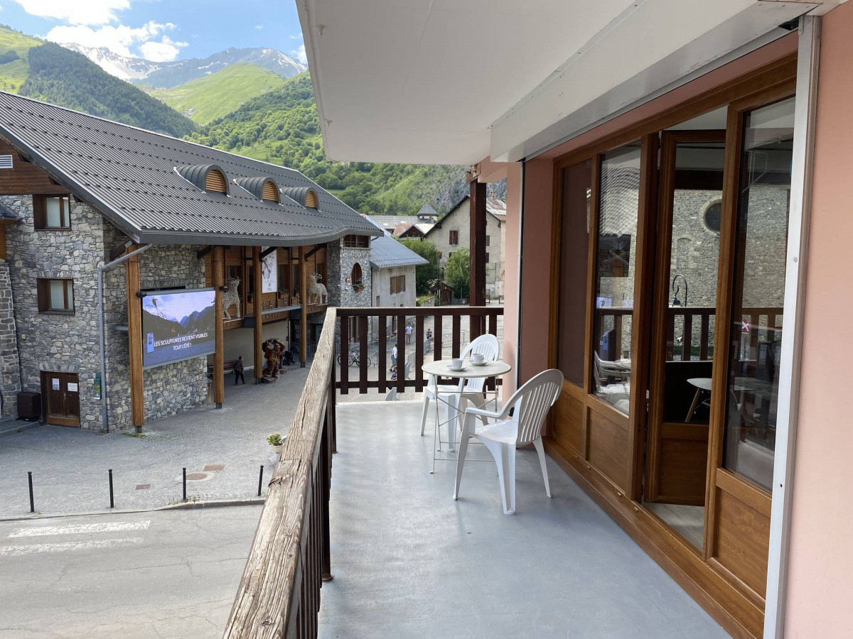 BALCON - APPARTEMENT LA RESIDENCE 22 - VALLOIRE CENTRE BALCON - APPARTEMENT LA RESIDENCE 22 - VALLOIRE CENTRE