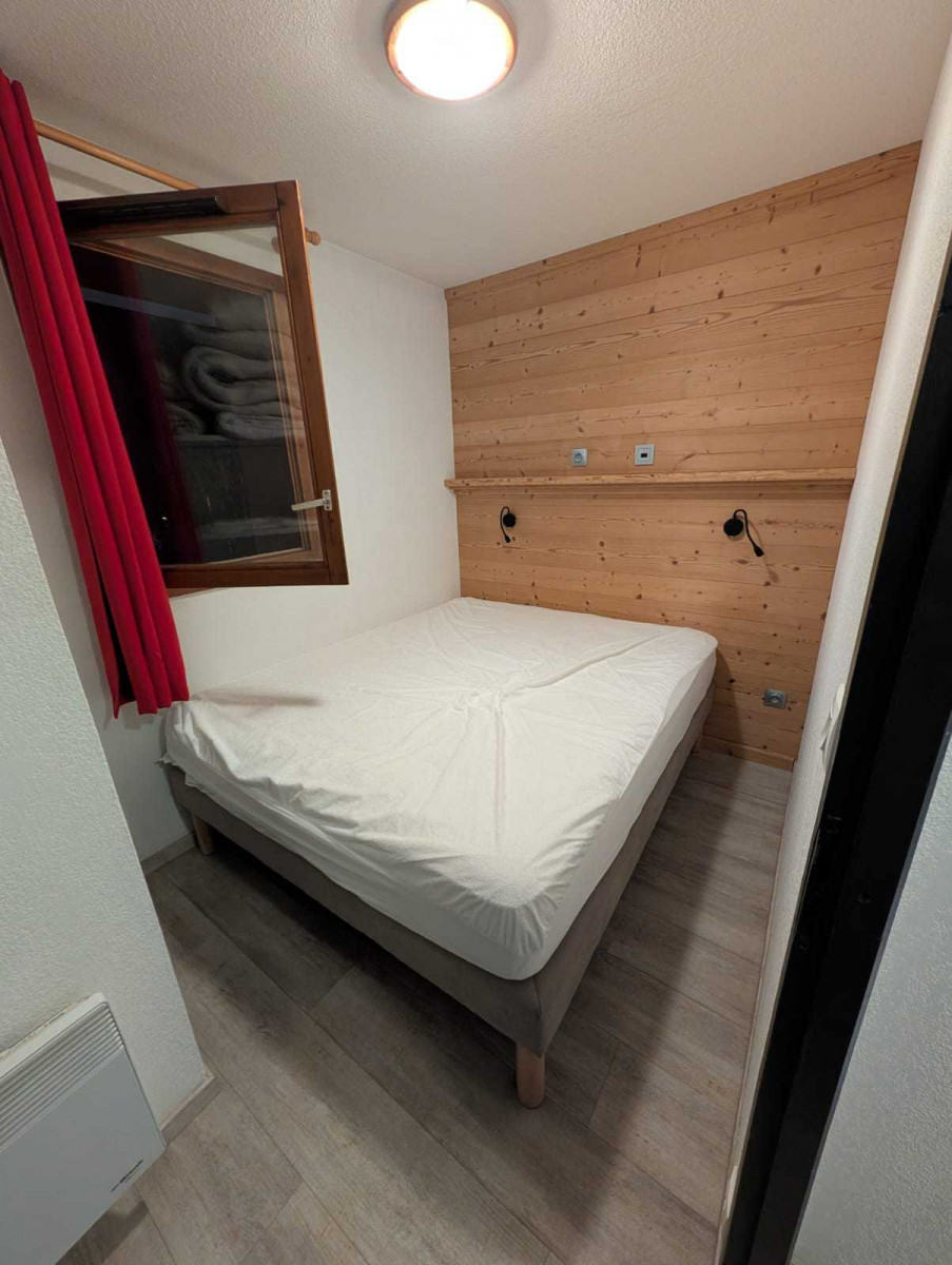 CHAMBRE - APPARTEMENT LES VALMONTS DAPHNE 12 - LES CHARBONNIERES VALLOIRE CHAMBRE - APPARTEMENT LES VALMONTS DAPHNE 12 - LES CHARBONNIERES VALLOIRE