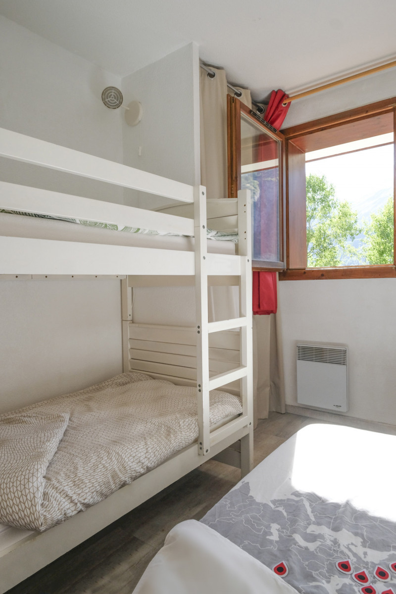 CHAMBRE - APPARTEMENT LES VALMONTS DAPHNE 12 - LES CHARBONNIERES VALLOIRE CHAMBRE - APPARTEMENT LES VALMONTS DAPHNE 12 - LES CHARBONNIERES VALLOIRE