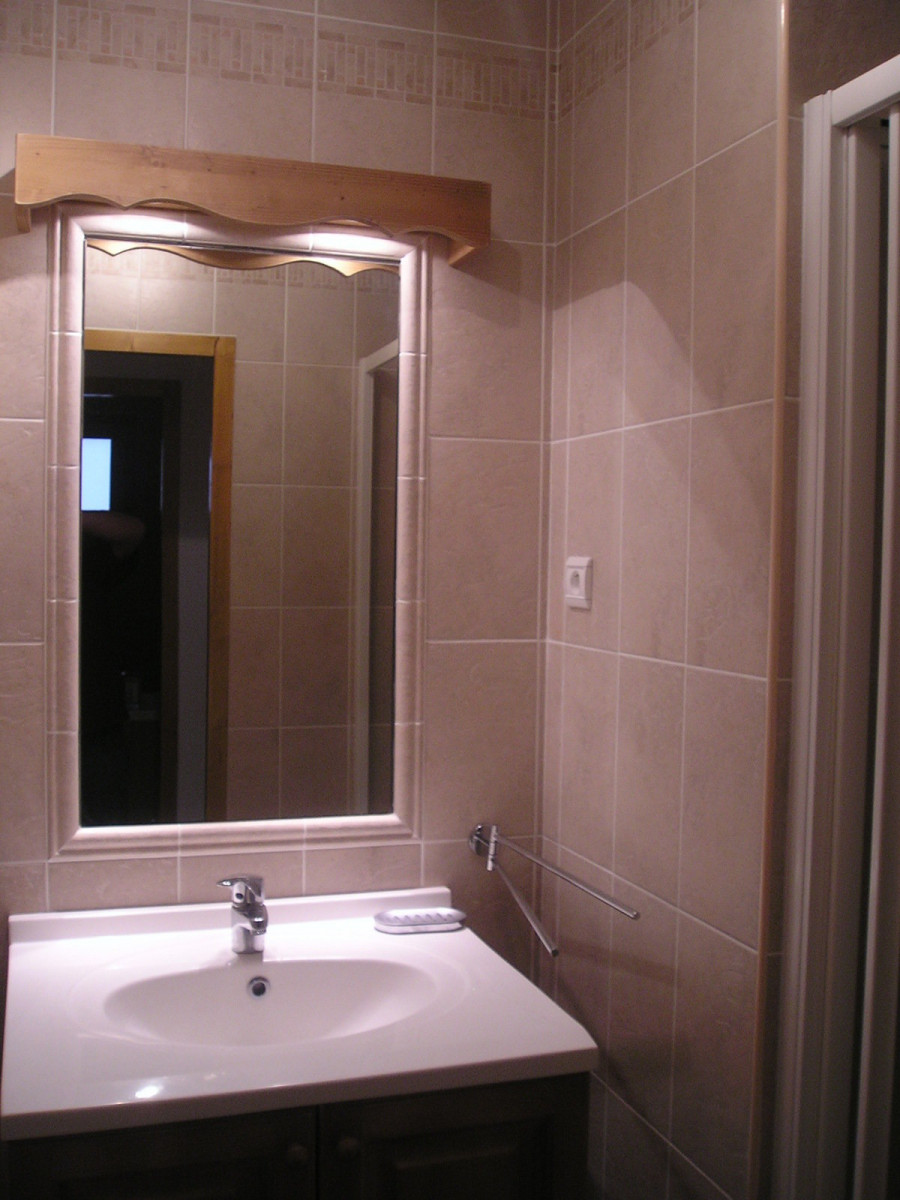 SALLE D'EAU - MYOSOTIS HAMEAU DE LA VALLEE D'OR APPARTEMENT 311 - VALLOIRE LES CHARBONNIERES SALLE D'EAU - MYOSOTIS HAMEAU DE LA VALLEE D'OR APPARTEMENT 311 - VALLOIRE LES CHARBONNIERES