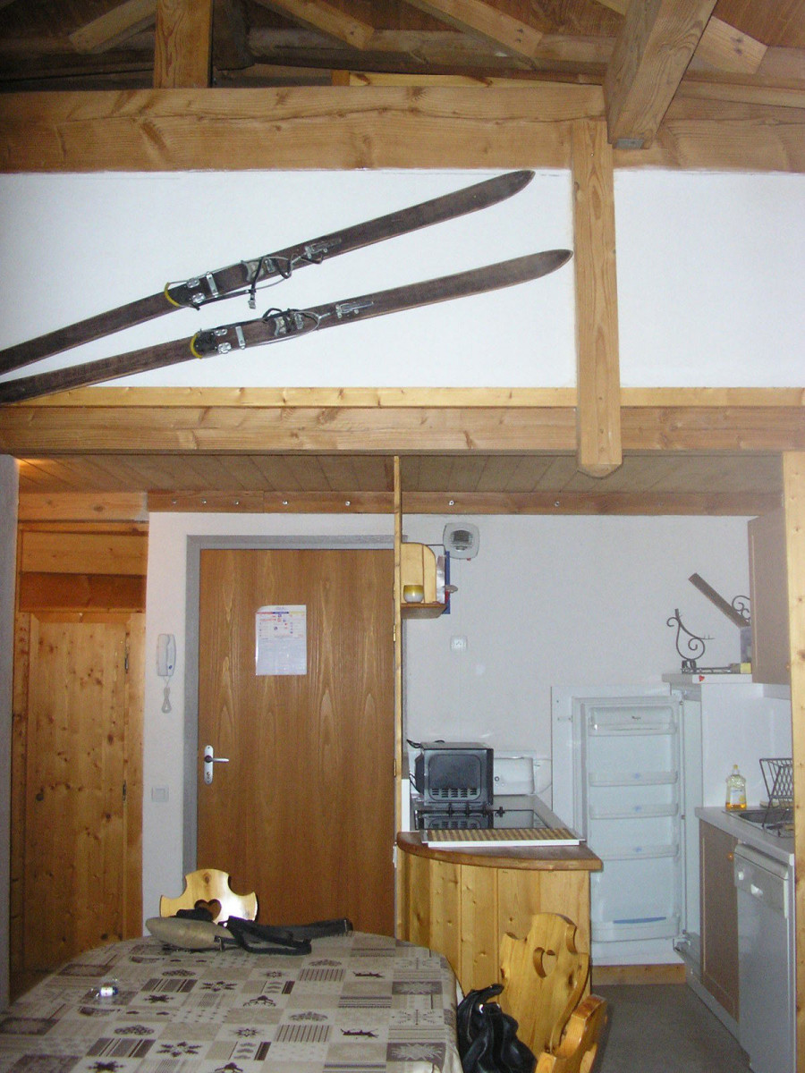 COIN REPAS - APPARTEMENT LA CLAREE C11 - VALLOIRE LES PLANS-VALLOIRE RESERVATIONS COIN REPAS - APPARTEMENT LA CLAREE C11 - VALLOIRE LES PLANS-VALLOIRE RESERVATIONS