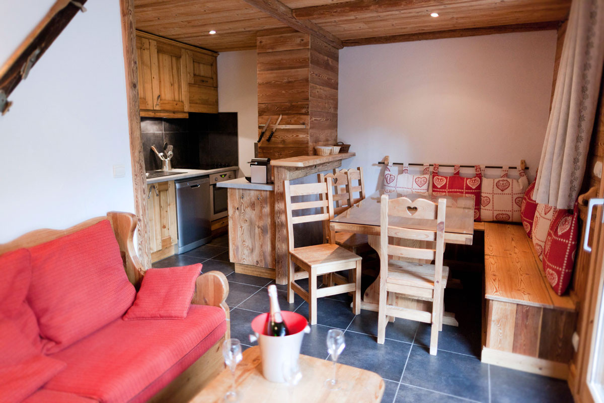 SEJOUR - APPARTEMENT LES ALPAGES D'AUGUSTE OURRA - VALLOIRE CENTRE - VALLOIRE RESERVATIONS SEJOUR - APPARTEMENT LES ALPAGES D'AUGUSTE OURRA - VALLOIRE CENTRE - VALLOIRE RESERVATIONS