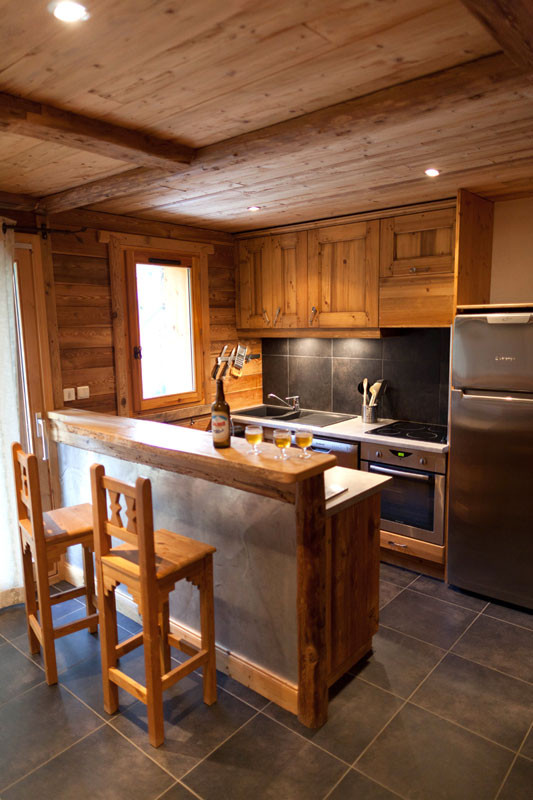 CUISINE - ALPAGES D'AUGUSTE APPARTEMENT LANO - VALLOIRE CENTRE - VALLOIRE RESERVATIONS CUISINE - ALPAGES D'AUGUSTE APPARTEMENT LANO - VALLOIRE CENTRE - VALLOIRE RESERVATIONS