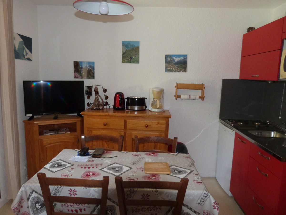 COIN REPAS - APPARTEMENT  THYMEL 8 - VALLOIRE LES VERNEYS