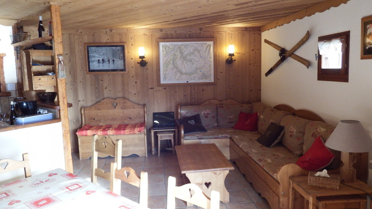 SALON - APPARTEMENT BEL ALP 18- VALLOIRE LES VERNEYS - VALLOIRE RESERVATIONS SALON - APPARTEMENT BEL ALP 18- VALLOIRE LES VERNEYS - VALLOIRE RESERVATIONS