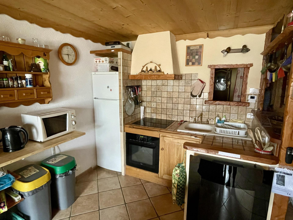 CUISINE - APPARTEMENT BEL ALP 18- VALLOIRE LES VERNEYS CUISINE - APPARTEMENT BEL ALP 18- VALLOIRE LES VERNEYS