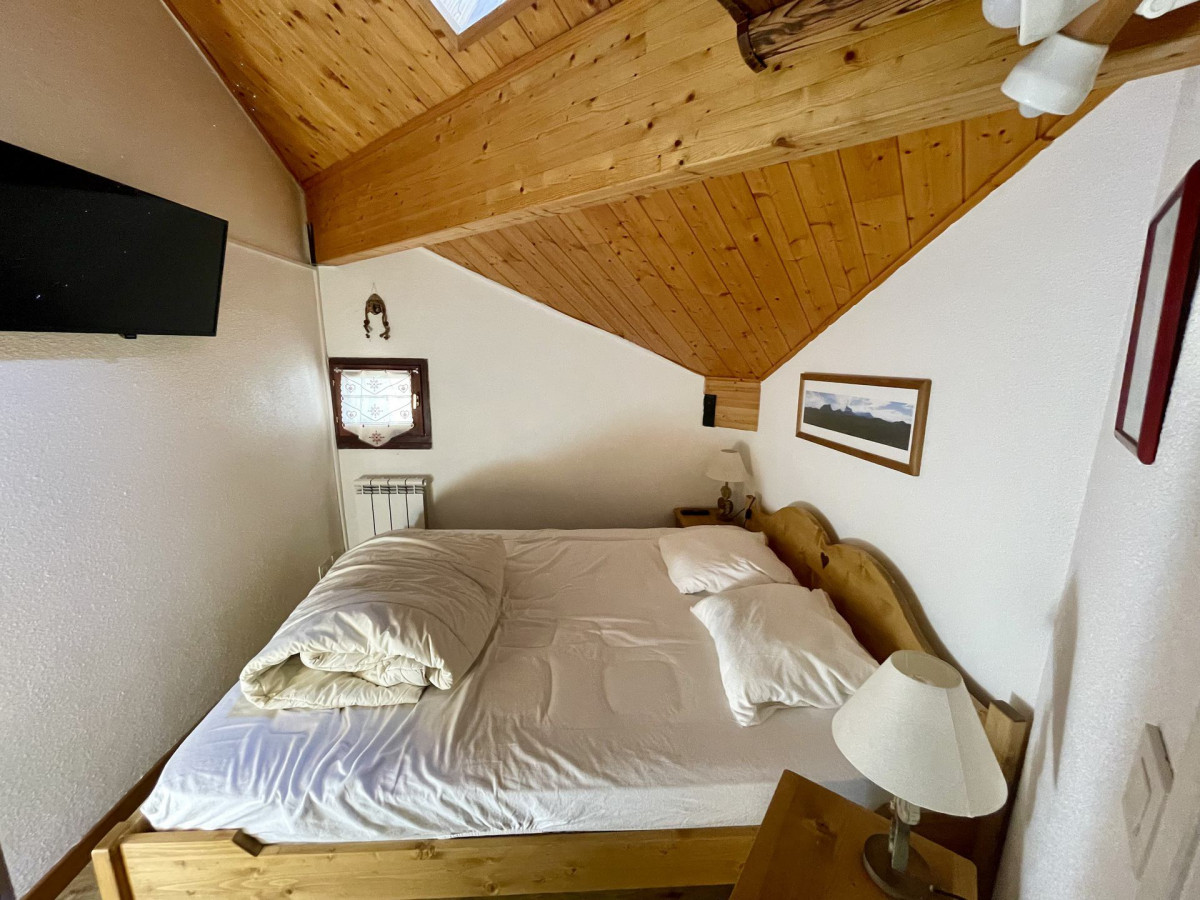 CHAMBRE - APPARTEMENT BEL ALP 18- VALLOIRE LES VERNEYS CHAMBRE - APPARTEMENT BEL ALP 18- VALLOIRE LES VERNEYS