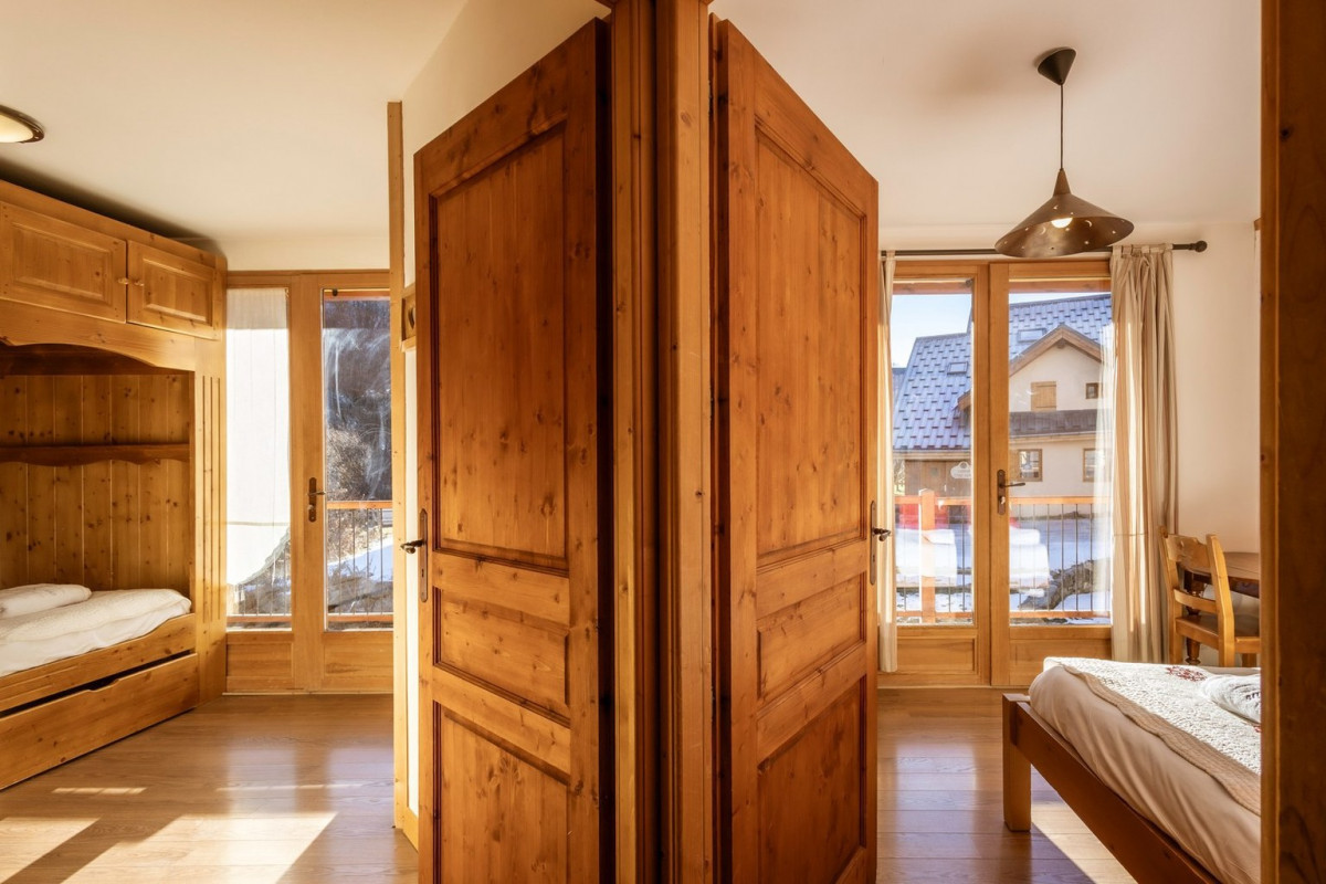 CHAMBRES - APPARTEMENT LES FERMES DU PLANET 3 - VALLOIRE LES VERNEYS CHAMBRES - APPARTEMENT LES FERMES DU PLANET 3 - VALLOIRE LES VERNEYS
