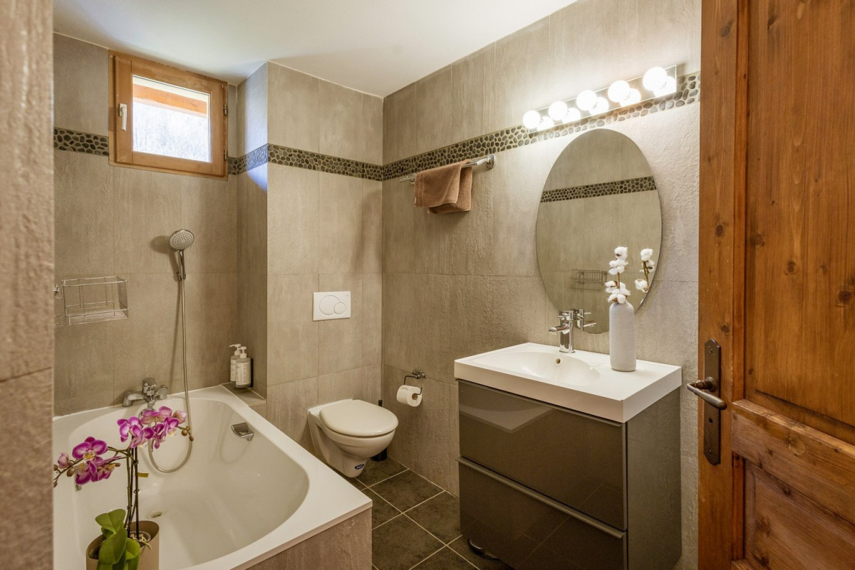 SALLE DE BAINS - APPARTEMENT LES FERMES DU PLANET 3 - VALLOIRE LES VERNEYS