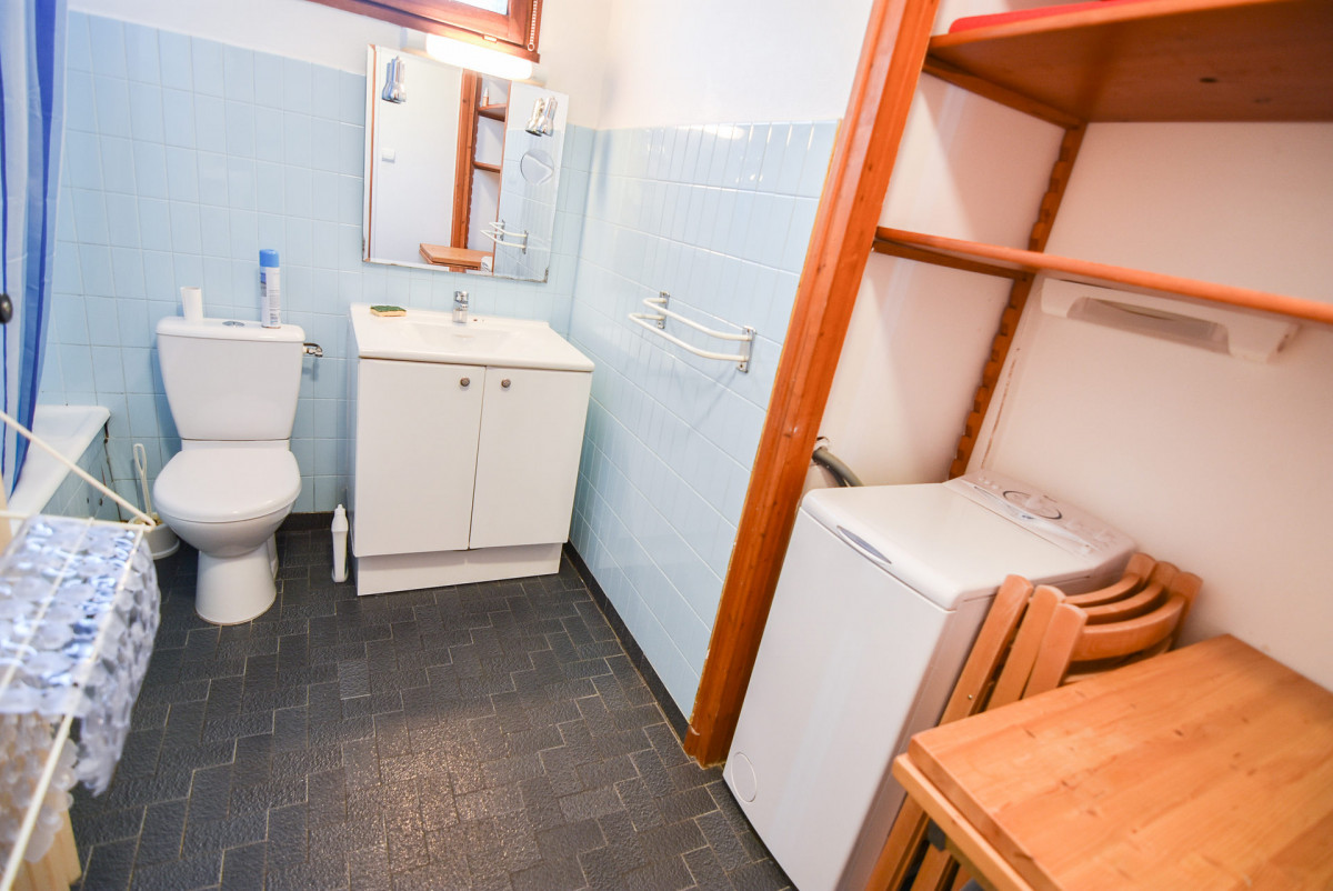 SALLE DE BAINS - CHALET LU CREPON - VALLOIRE CHOSEAUX VILLE SALLE DE BAINS - CHALET LU CREPON - VALLOIRE CHOSEAUX VILLE