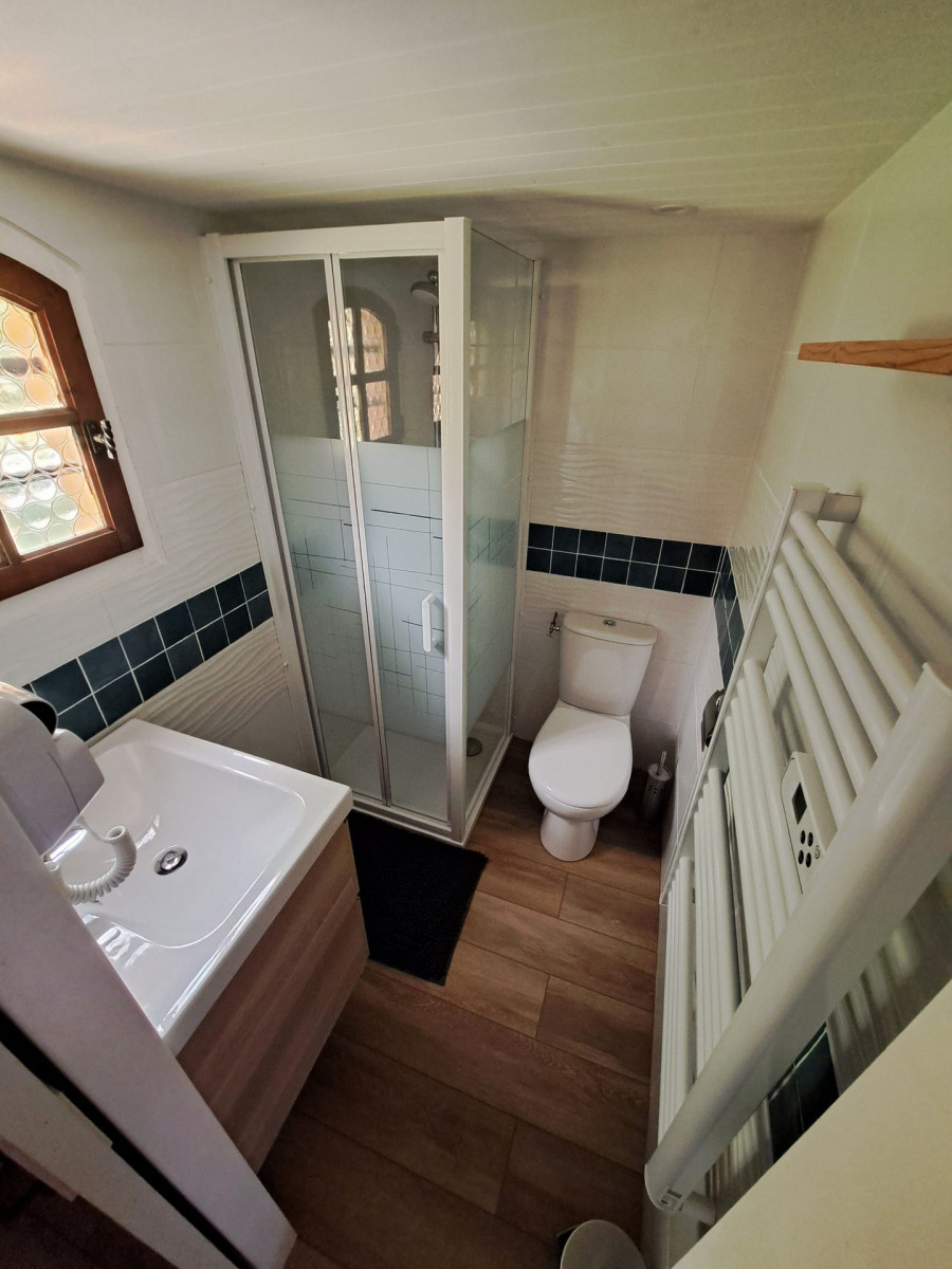 SALLE DE BAIN - CHALET BONNE EAU 1 -VALLOIRE LA BORGE SALLE DE BAIN - CHALET BONNE EAU 1 -VALLOIRE LA BORGE