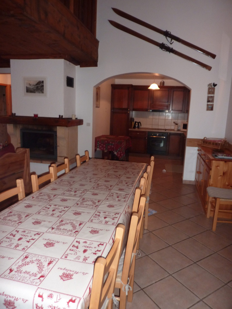 SALLE A MANGER - CHALET CLAVELLA - ARCHAZ VALLOIRE SALLE A MANGER - CHALET CLAVELLA - ARCHAZ VALLOIRE