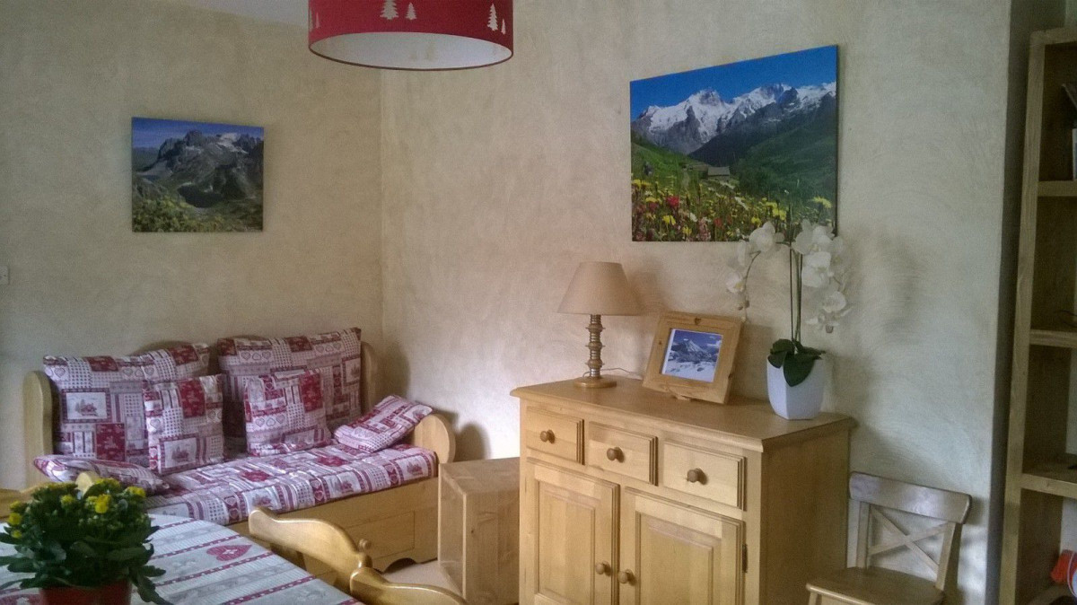 SALON - APPARTEMENT LES EDELWEISS 2 - LES PLANS VALLOIRE - VALLOIRE RESERVATIONS SALON - APPARTEMENT LES EDELWEISS 2 - LES PLANS VALLOIRE - VALLOIRE RESERVATIONS