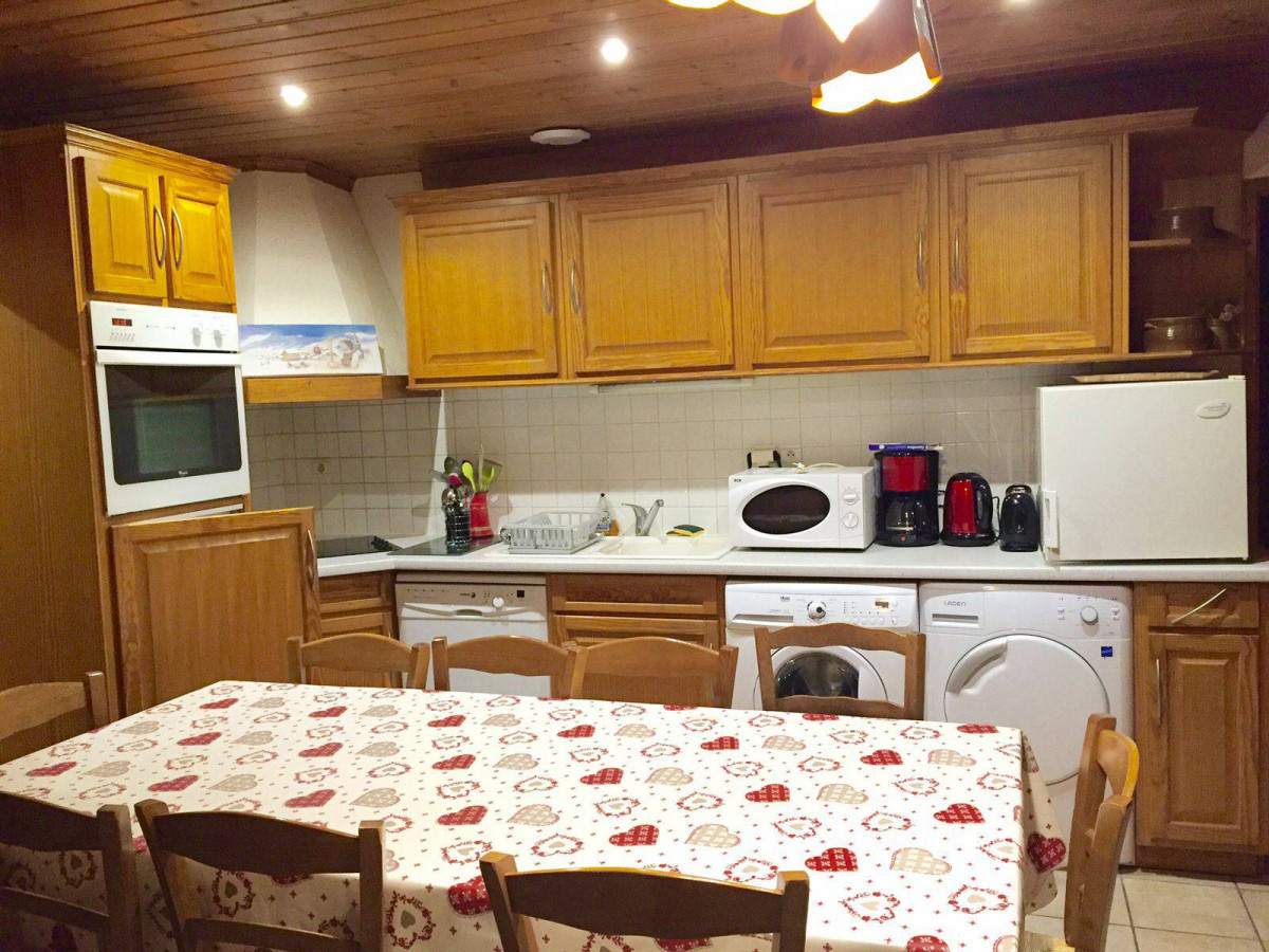 CUISINE - APPARTEMENT LUPINS 2 - VALLOIRE LES VERNEYS CUISINE - APPARTEMENT LUPINS 2 - VALLOIRE LES VERNEYS