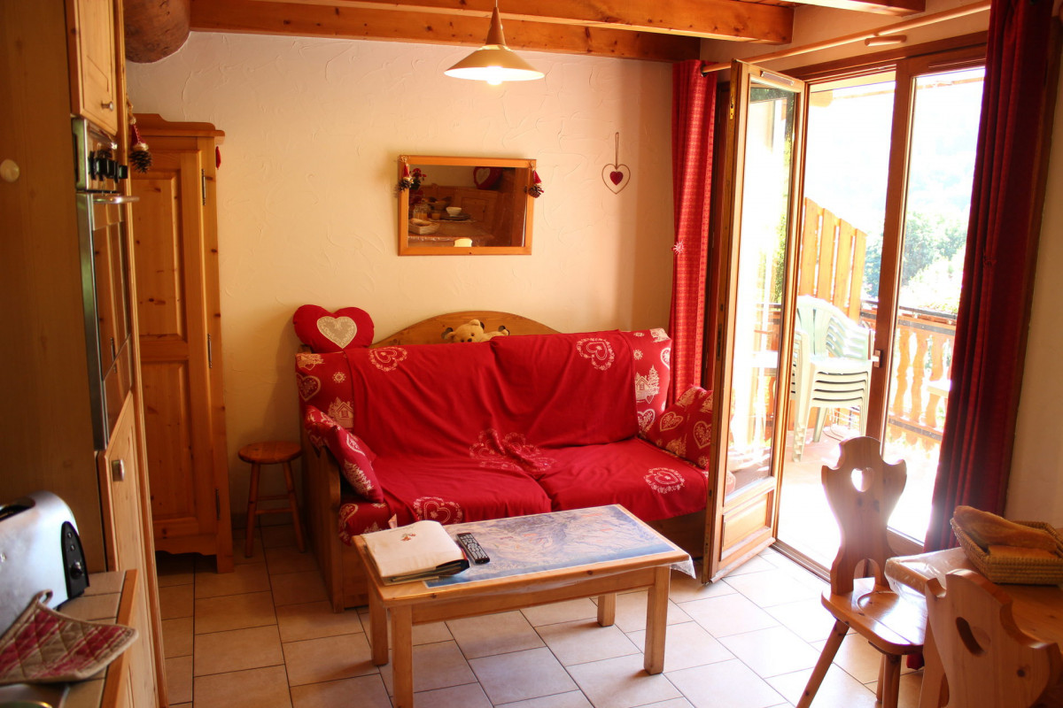 SALON- APPARTEMENT CHALET LES ANCOLIES ANEMONE - VALLOIRE LES CLOTS - VALLOIRE RESERVATIONS SALON- APPARTEMENT CHALET LES ANCOLIES ANEMONE - VALLOIRE LES CLOTS - VALLOIRE RESERVATIONS